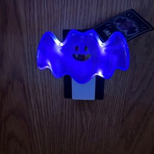 Bath and Bodyworks glow in the dark bat wallflower holder